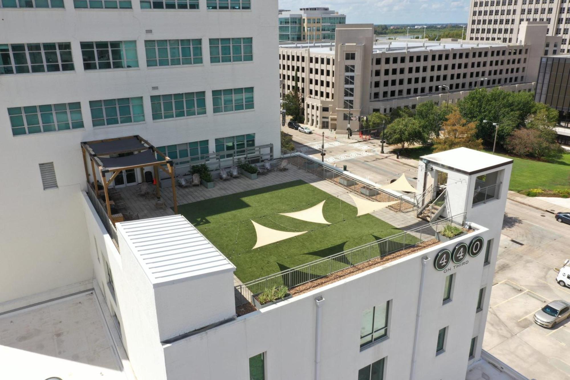 Industrial Downtown - 2bd 2ba * Baton Rouge