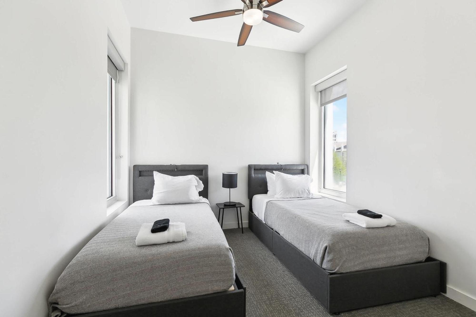 Industrial Downtown - 2bd 2ba * Baton Rouge